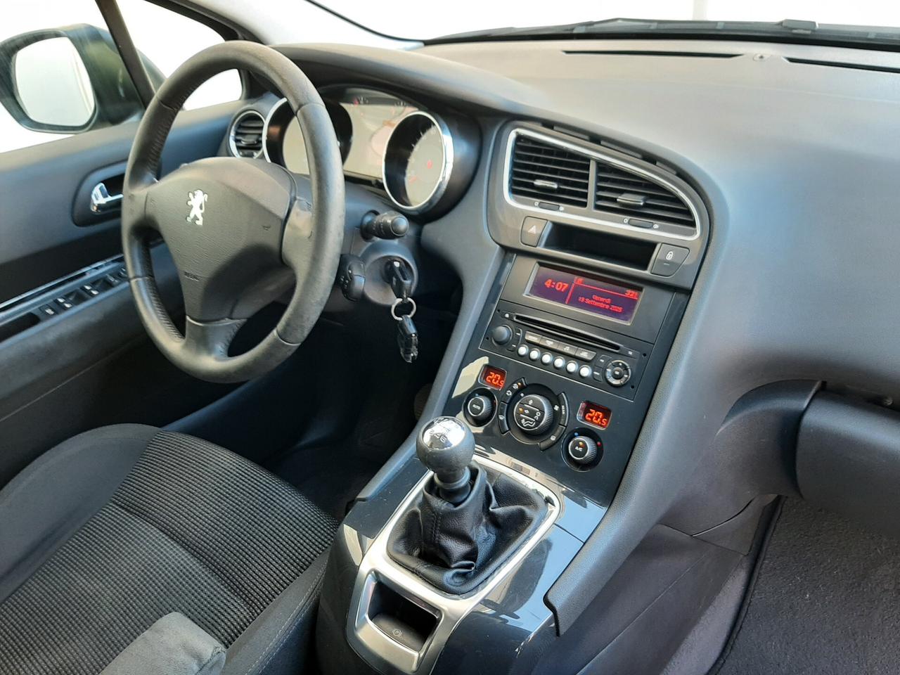 Peugeot 5008 1.6 HDi 112CV Active