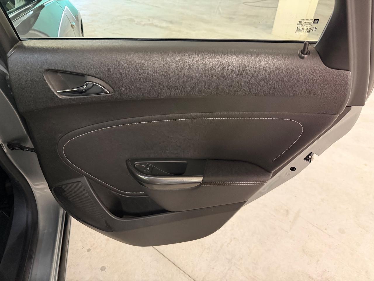 Opel Astra 1.7 CDTI 110CV 5 porte Cosmo