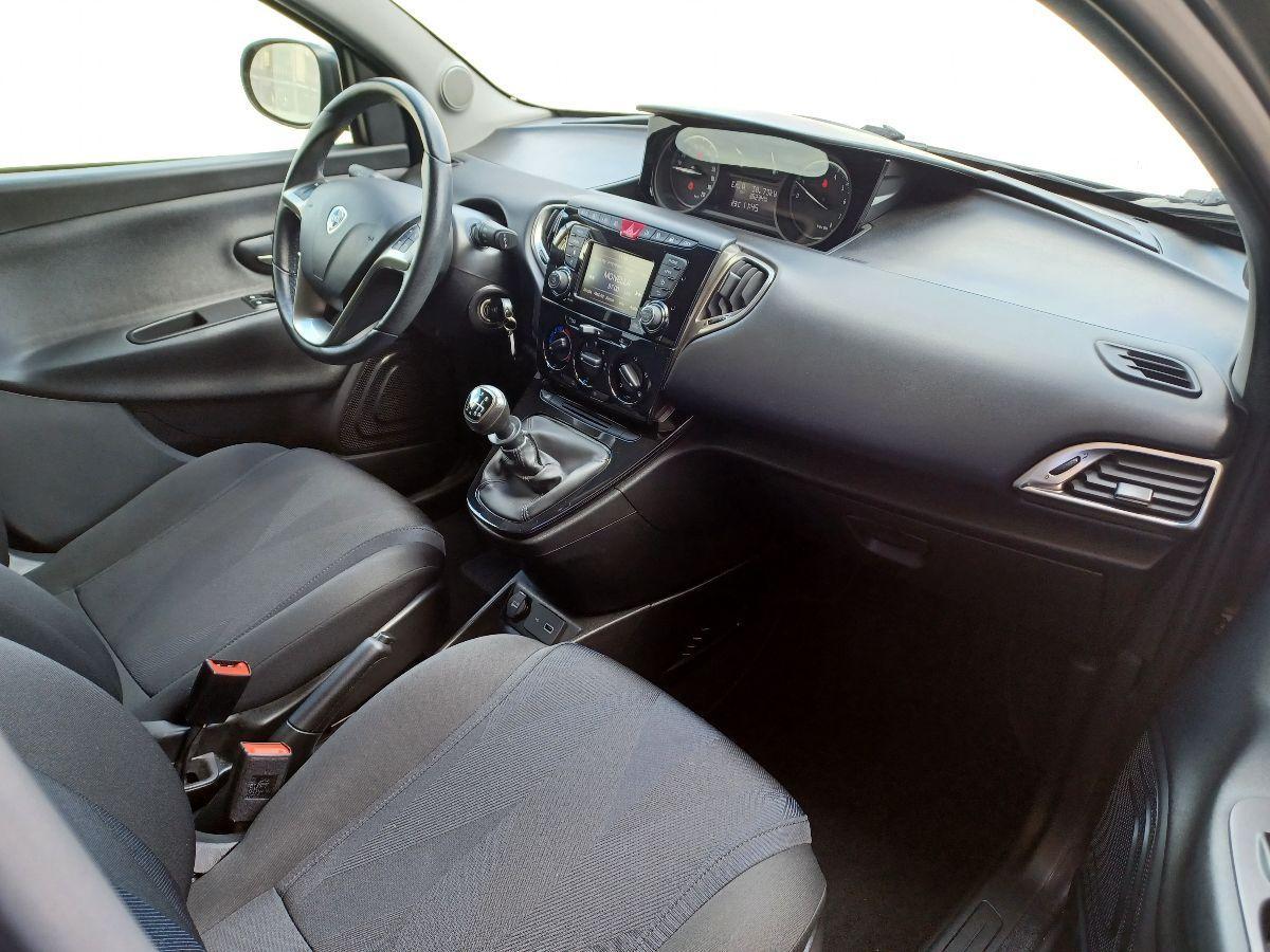 LANCIA - Ypsilon - 1.0 FireFly 5p. S&S Hybrid Gold