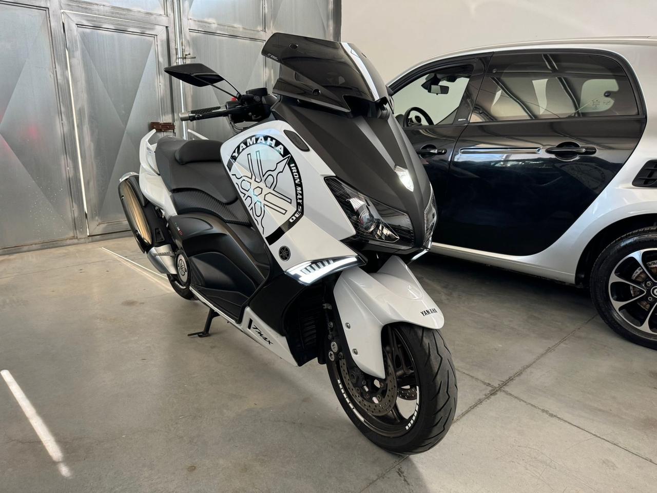 YAMAHA TMAX 530