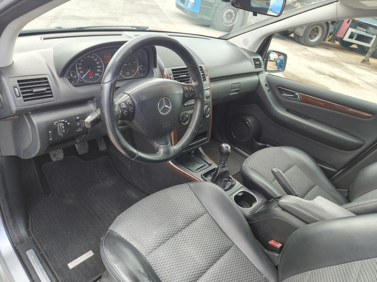 Mercedes A 160 CDI BlueEFFICIENCY Avantgarde