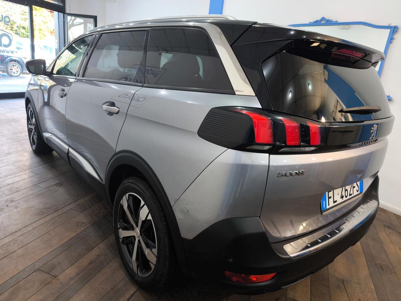 Peugeot 5008 BlueHDi 120 S&S EAT6 Crossway