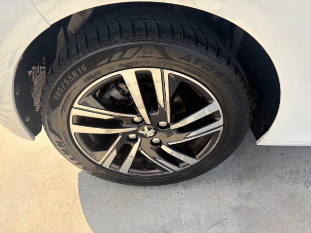 PEUGEOT 208 PureTech 100 Stop&Start 5 porte NEOP AUTOMATICA