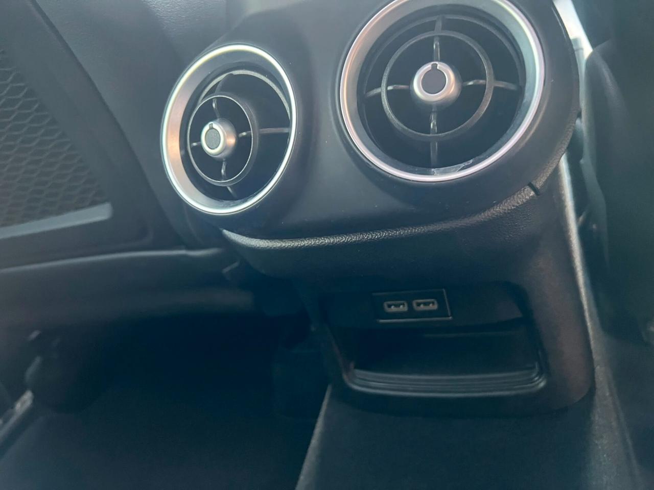Alfa Romeo Stelvio 2.2 Turbodiesel 190 CV AT8 Q4 Business
