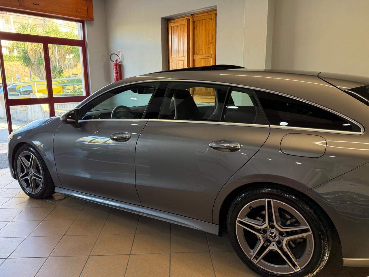 Mercedes-benz CLA 200 d Automatic Shooting Brake AMG Line Premium
