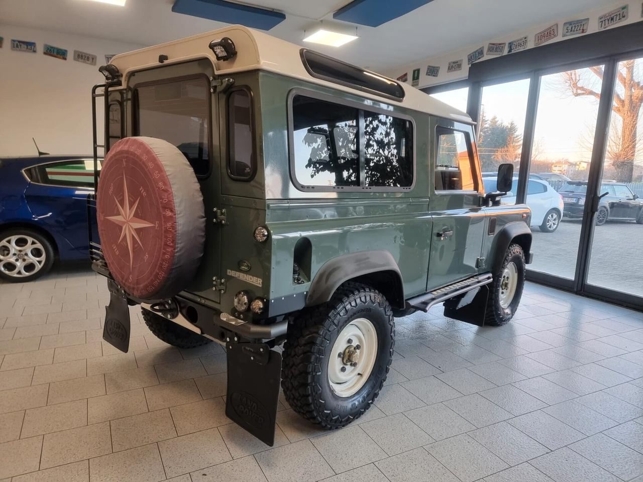 Land Rover Defender 90 TD4 AUTOVETTURA