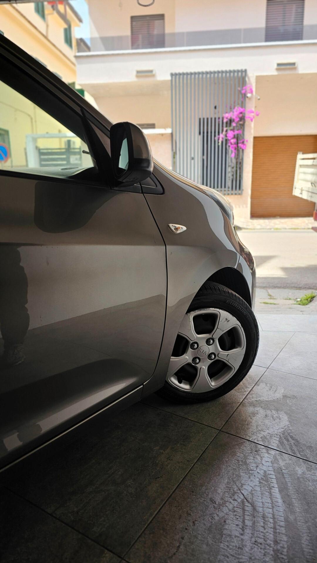 Kia Picanto 1.0 12V EcoGPL 5 porte Glam