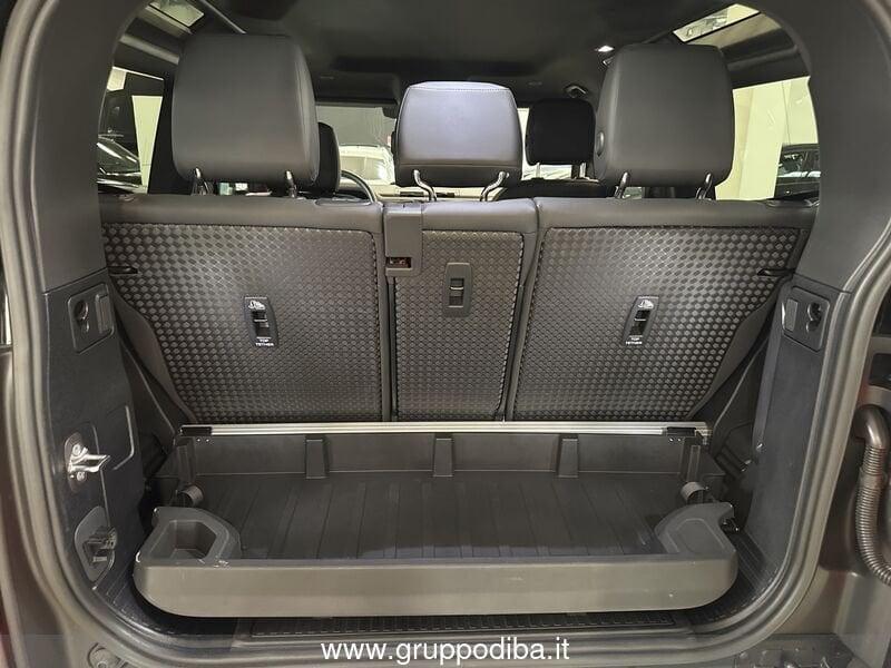 Land Rover Defender VII 2020 90 Diesel 90 3.0d i6 mhev X-Dynamic SE awd 200cv au