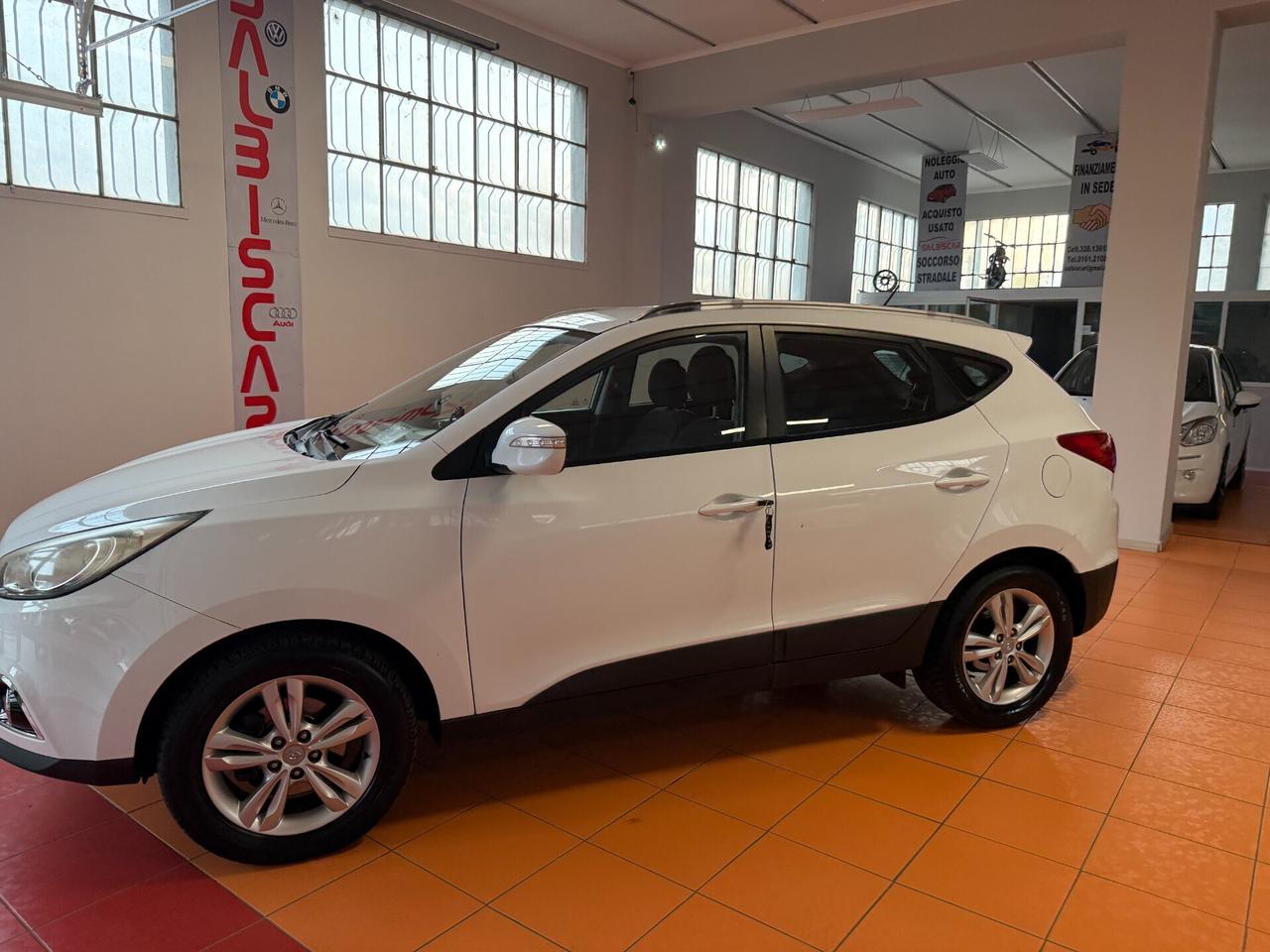 Hyundai iX35 € 3999,00 RISERVATA A COMMERCIANTI AU