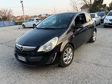Opel Corsa 1.2 3 porte Club