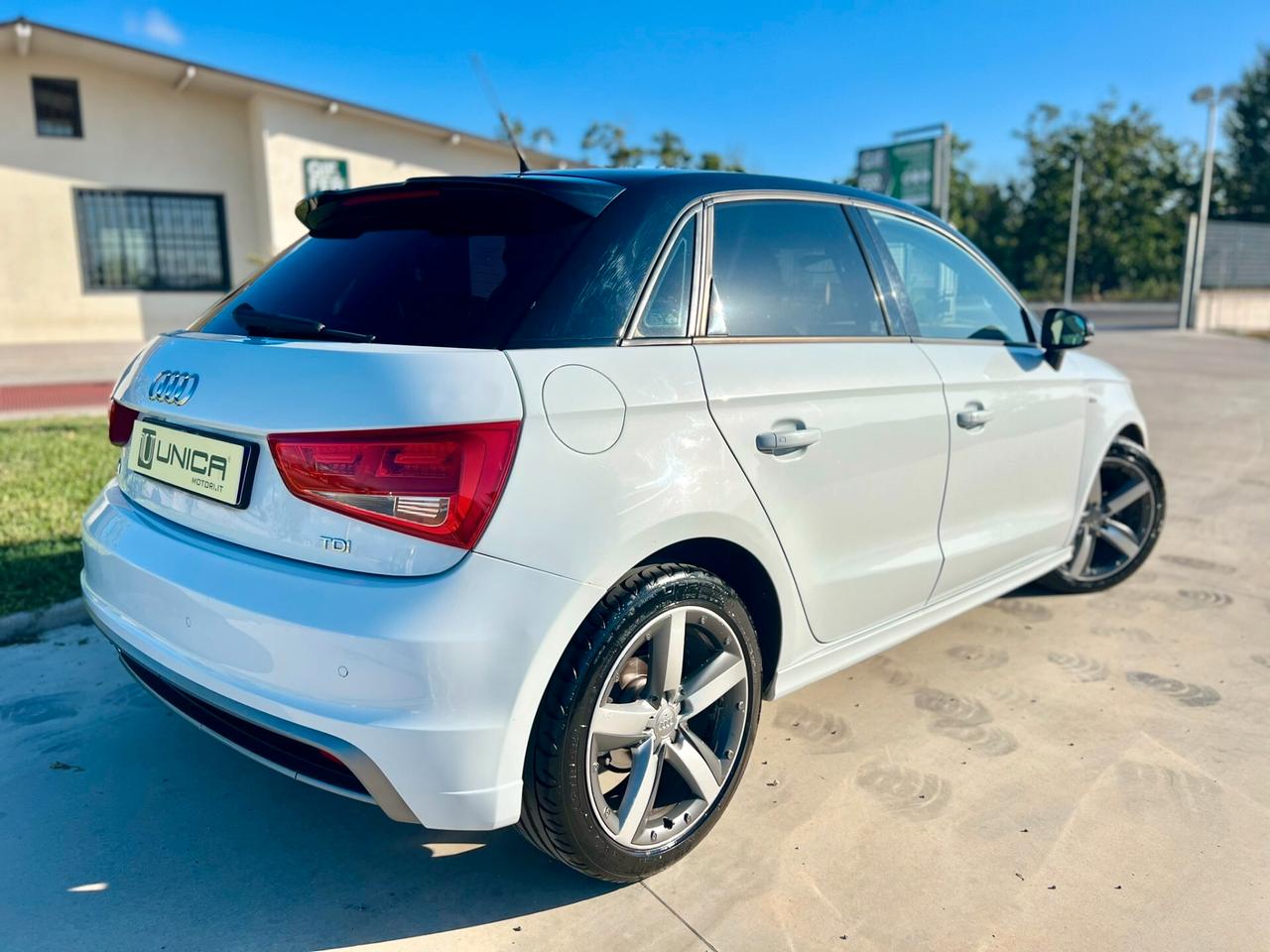 Audi A1 SPORTBACK 1.6 TDI S Line edition 90CV S-TRONIC AUTOM. UNICA