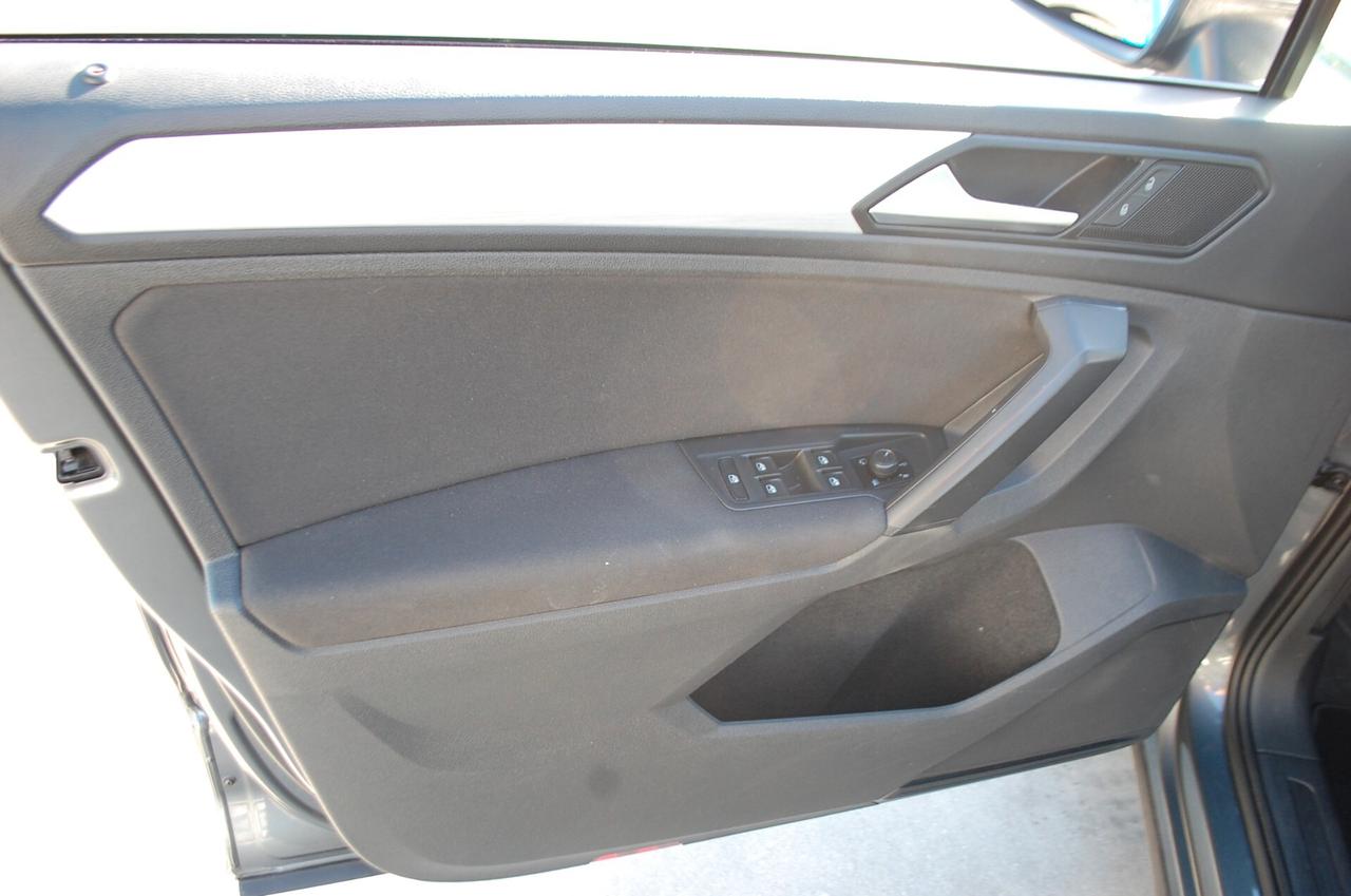 Volkswagen Tiguan 2.0 tdi Advanced R-Line Exterior Pack 150CV DSG