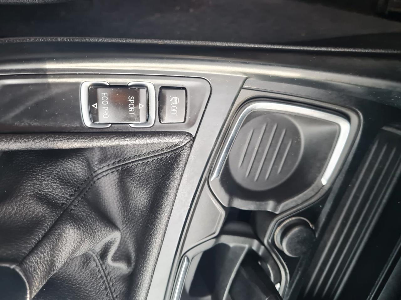 Bmw 116 116d 5p. Urban