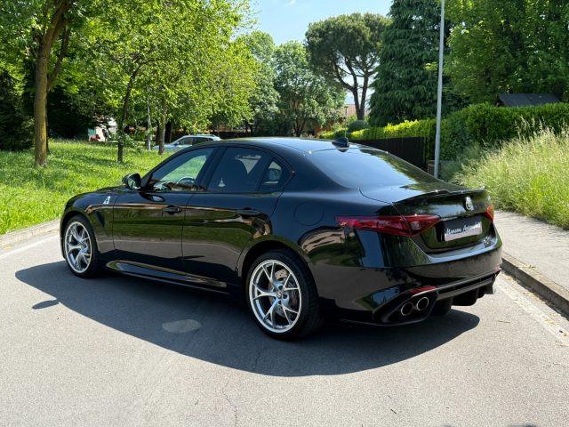 ALFA ROMEO Giulia 2.9 V6 Bi-Turbo AT8 Quadrifoglio