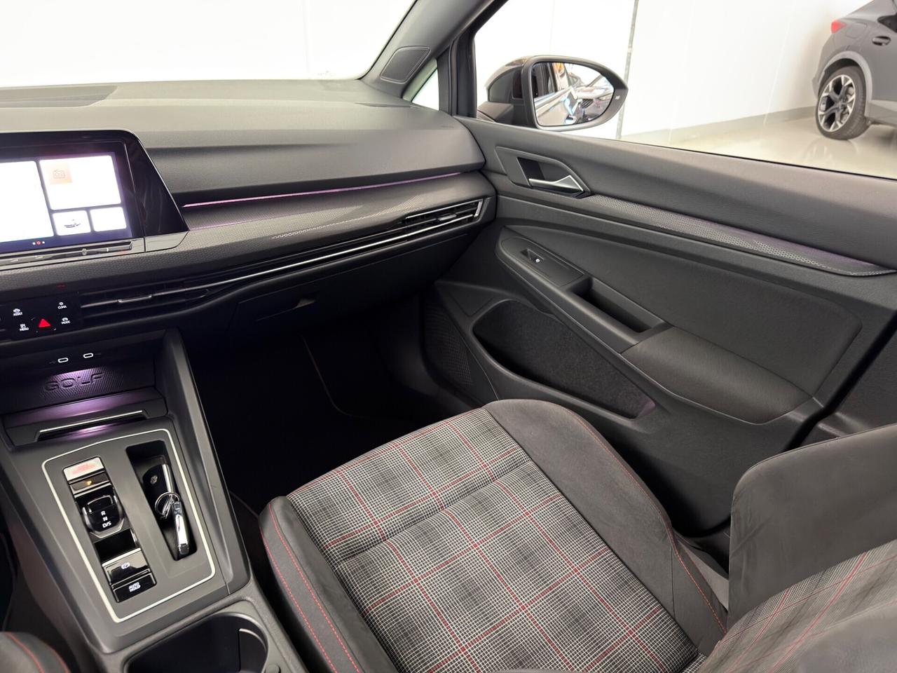 Volkswagen Golf GTI 2.0 TSI DSG 245cv
