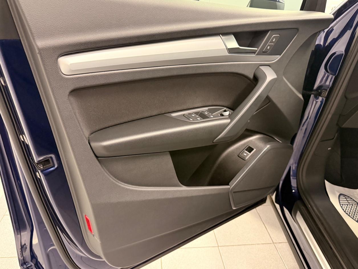 Audi Q5 2.0 tdi S-tronic 163cv Iva esposta