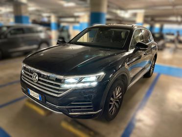 Volkswagen Touareg 3.0 V6 TDI 286 CV SCR Advanced FULL OPT. 70.000 KM. EVENTUALE FATTURA AL NETTO IVA PER EXPORT