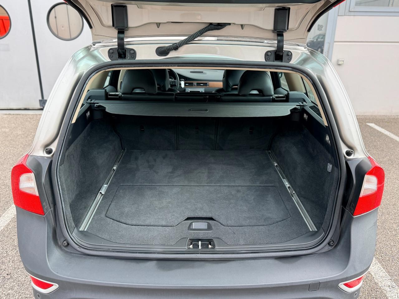 Volvo XC 70 XC70 D5 AWD Summum