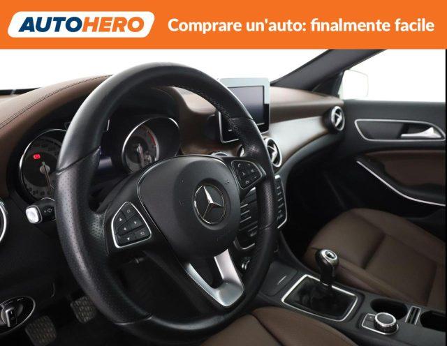 MERCEDES-BENZ GLA 200 d Sport