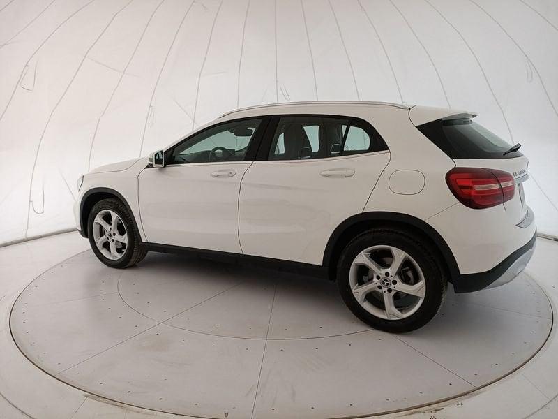 Mercedes-Benz GLA GLA-X156 2017 220 d Sport 4matic 170cv auto