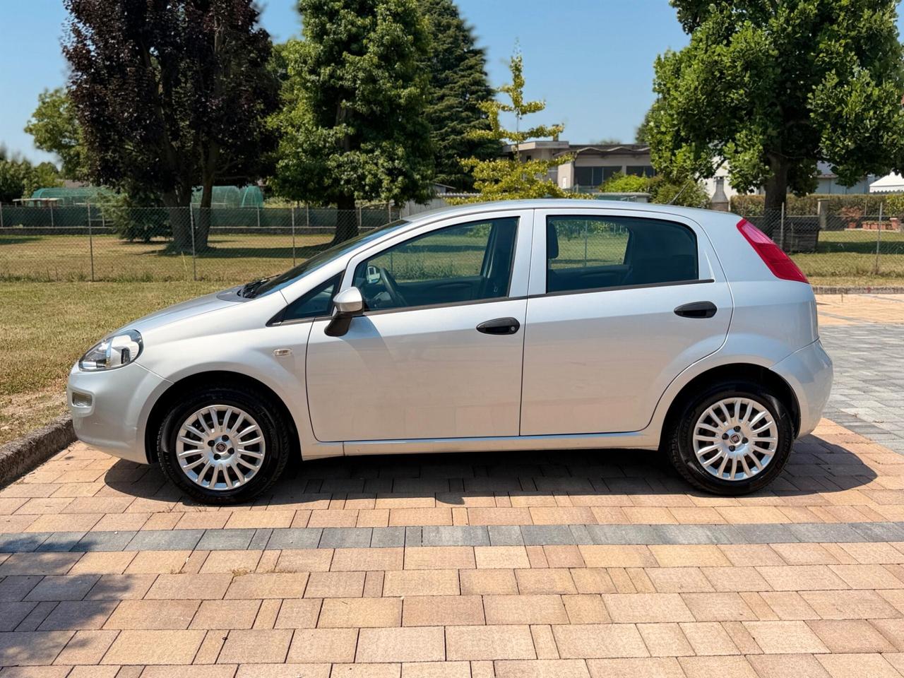 Fiat Punto 1.2 benzina 8V 5 porte neopatentati