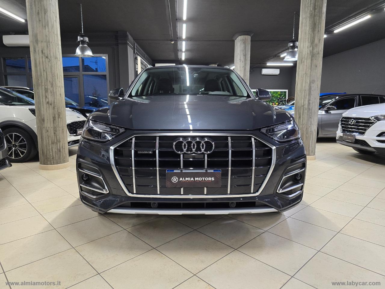 AUDI Q5 40 TFSI quattro S tronic Business Adv