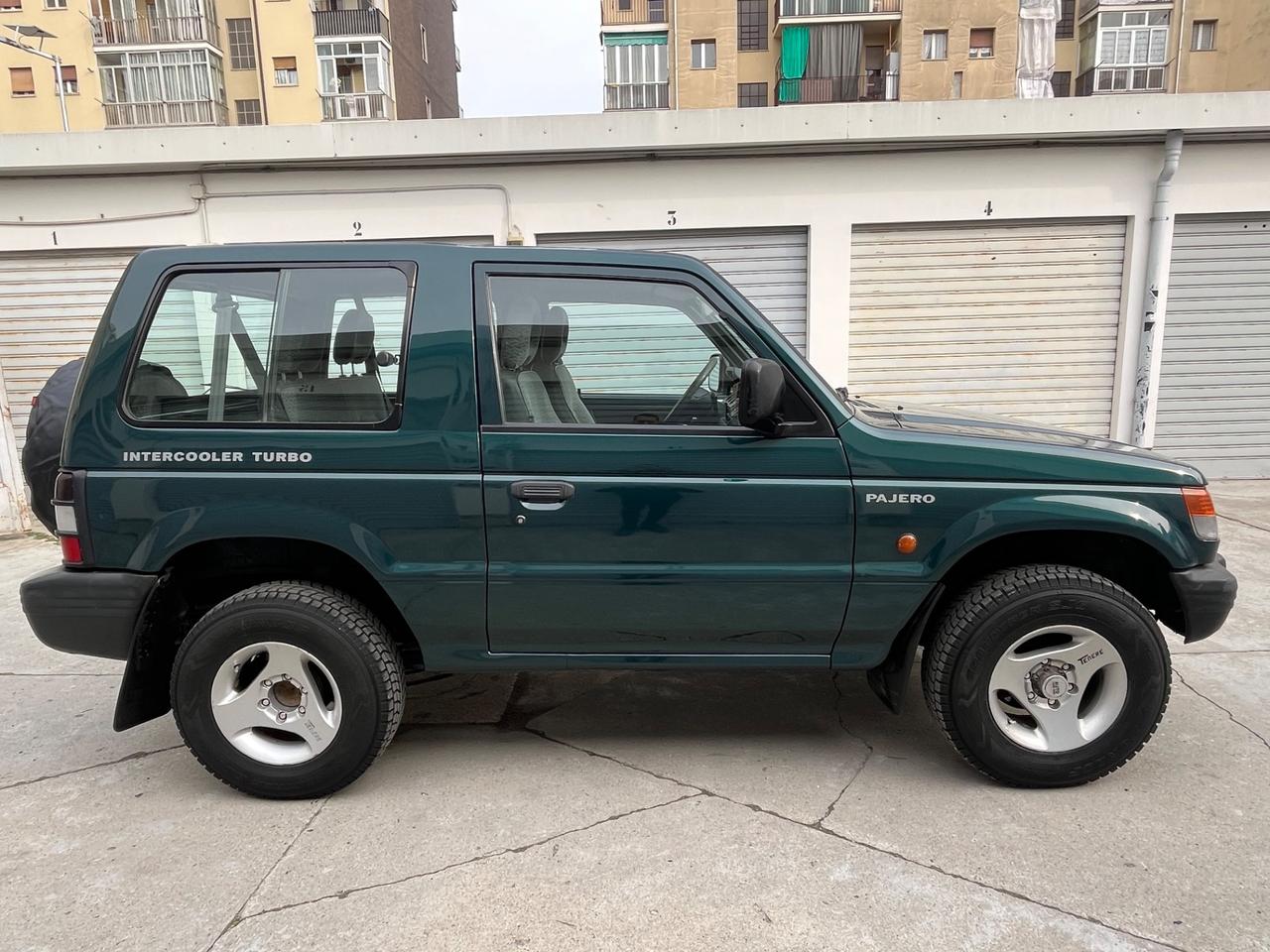 Mitsubishi Pajero 2.5 TDI Metal-top SS GLX Comfort