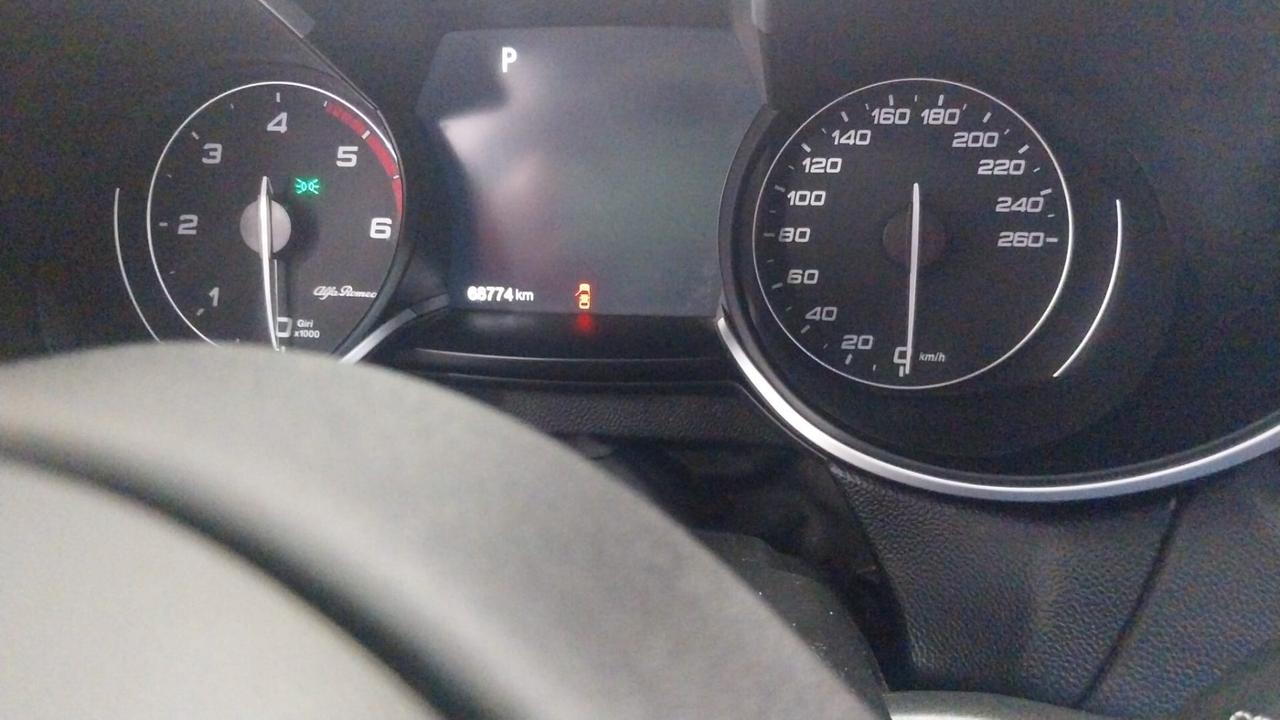 Alfa Romeo Stelvio 2.2 Turbodiesel 210 CV AT8 Q4 Executive