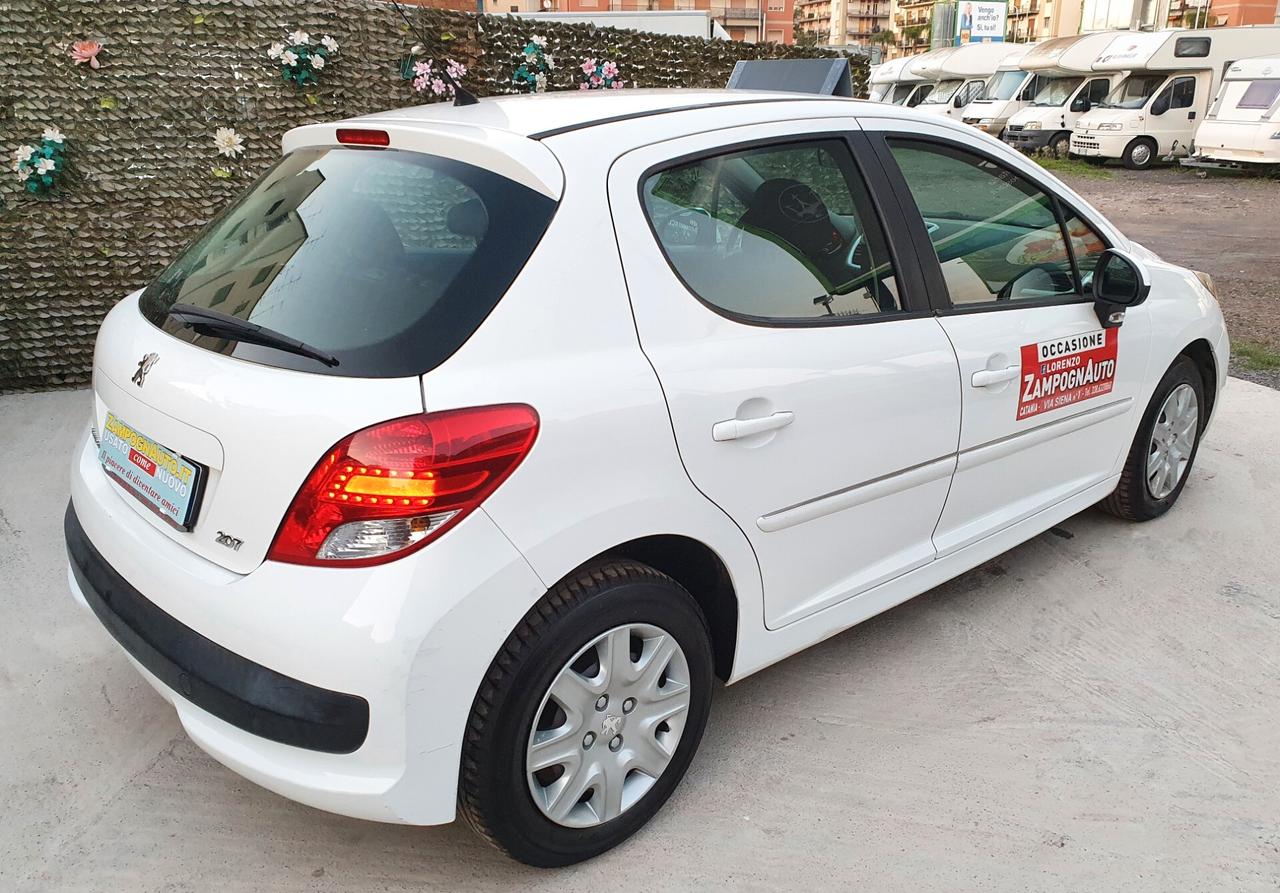 Peugeot 207 1.4 HDi 70CV X NEOPATENTATI MOTORE NUOVO ZAMPOGNAUTO CATANIA