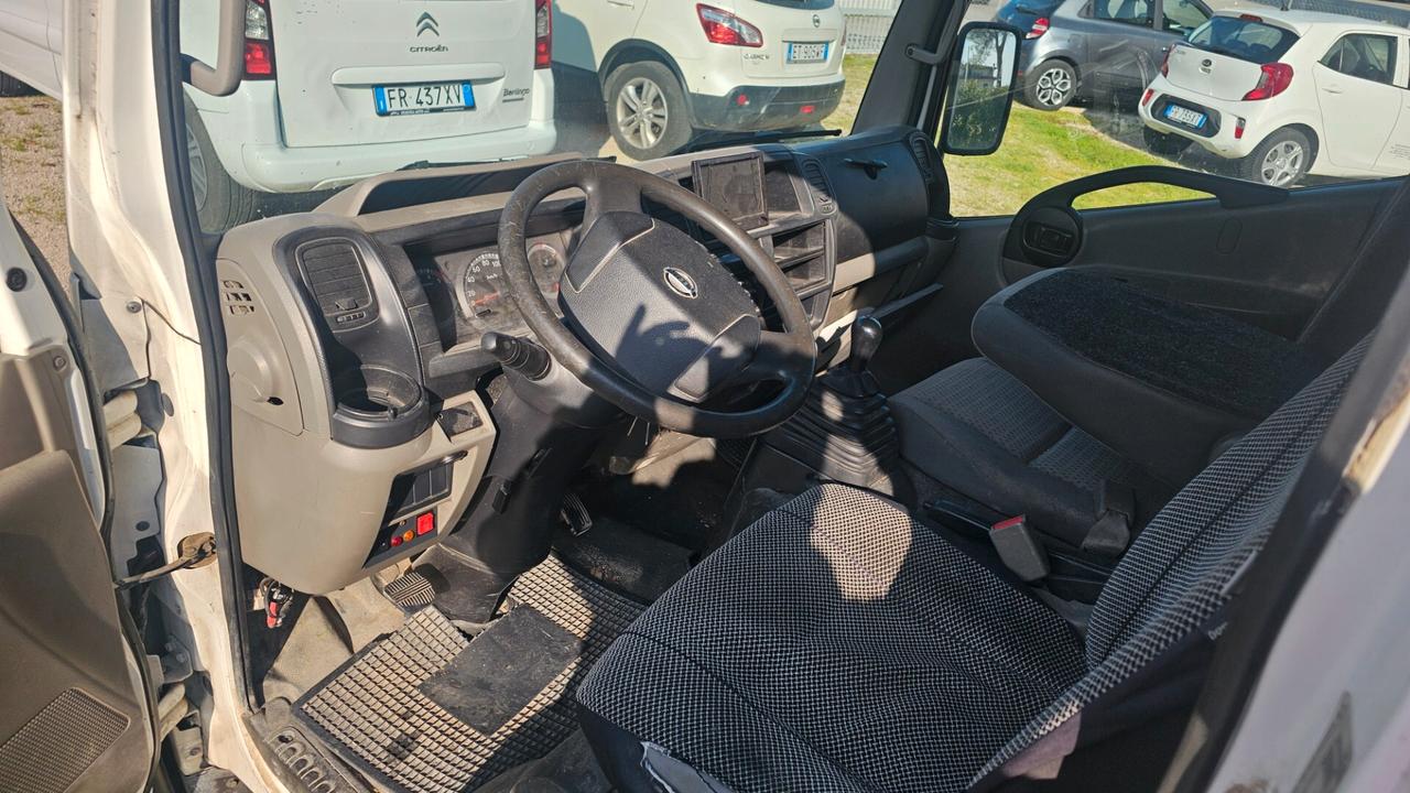 Nissan Cabstar 35 HD.11 2.5 TDI PL-RG Cabinato Basic