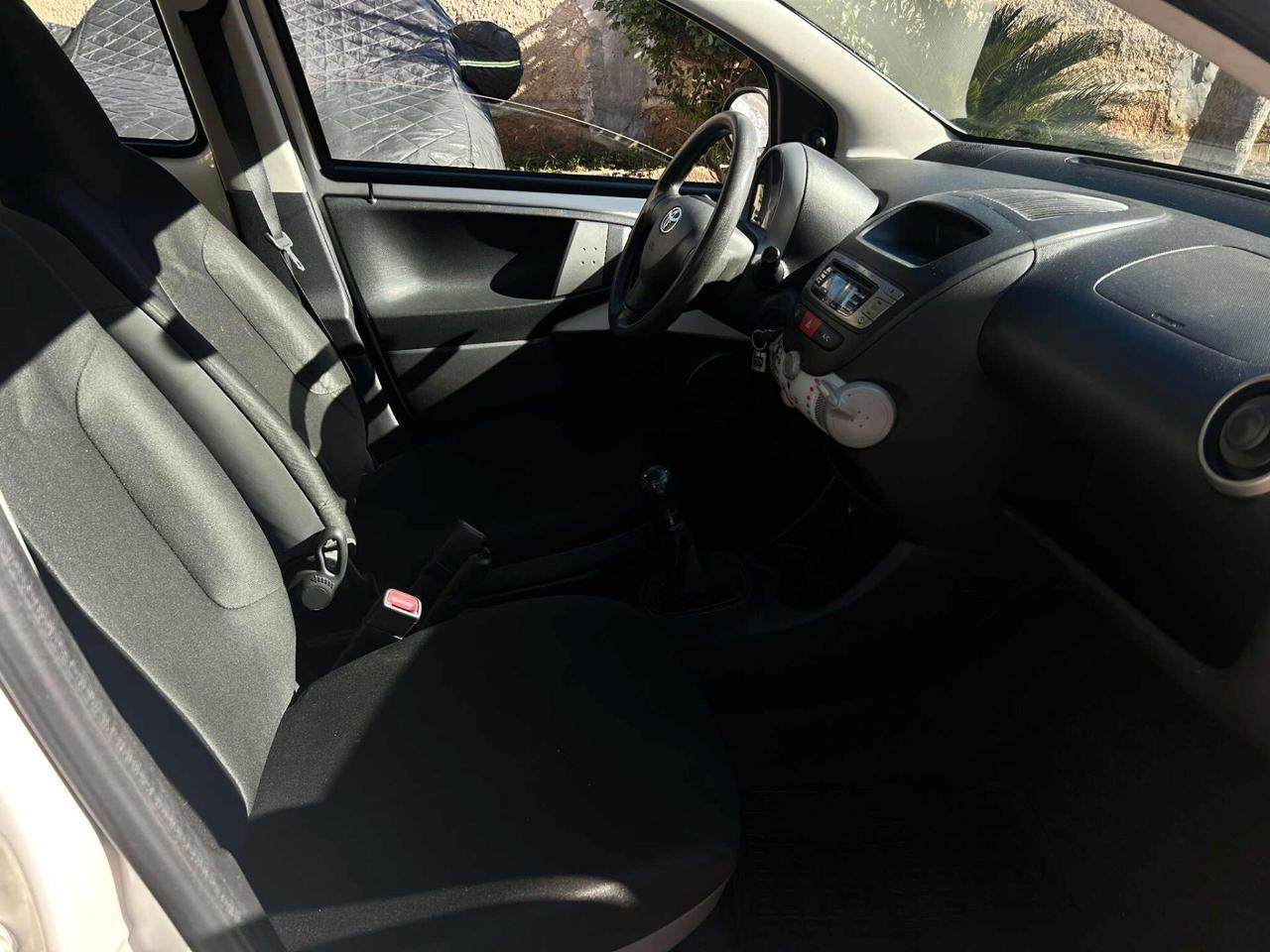 TOYOTA AYGO 1.0 68CV 2014 EURO 5 FULL BENZINA