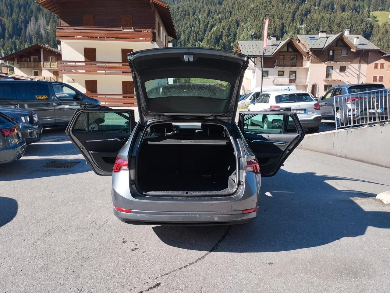 Skoda Octavia 2.0 TDI EVO SCR 150 CV DSG 4x4 Wagon Executive