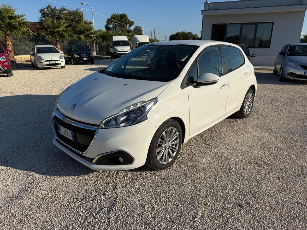 Peugeot 208 BlueHDi 100 S&S 5 porte Allure