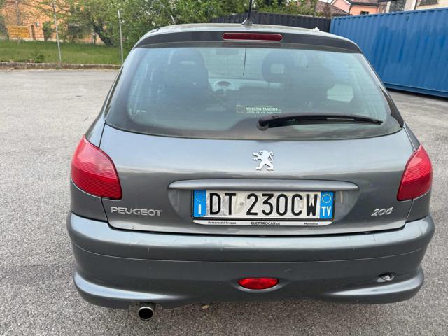 PEUGEOT 206 1.4 5p. Enfant Terrible senza lavoro da fare