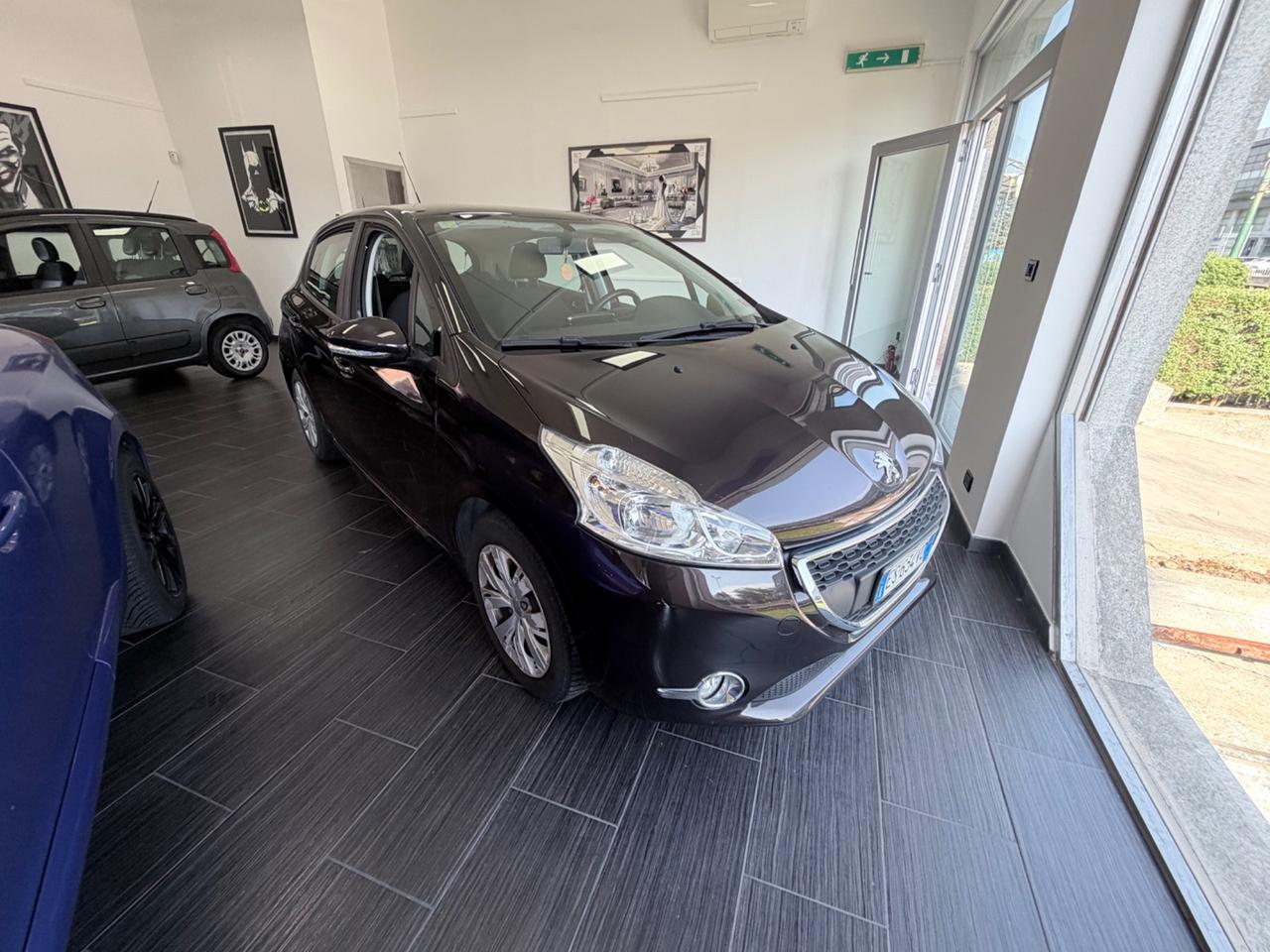 Peugeot 208 Allure benzina