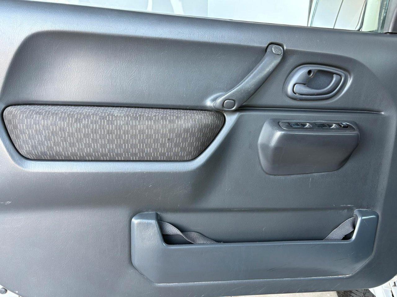 Suzuki Jimny 1.3 VVT GPL ( ASI )
