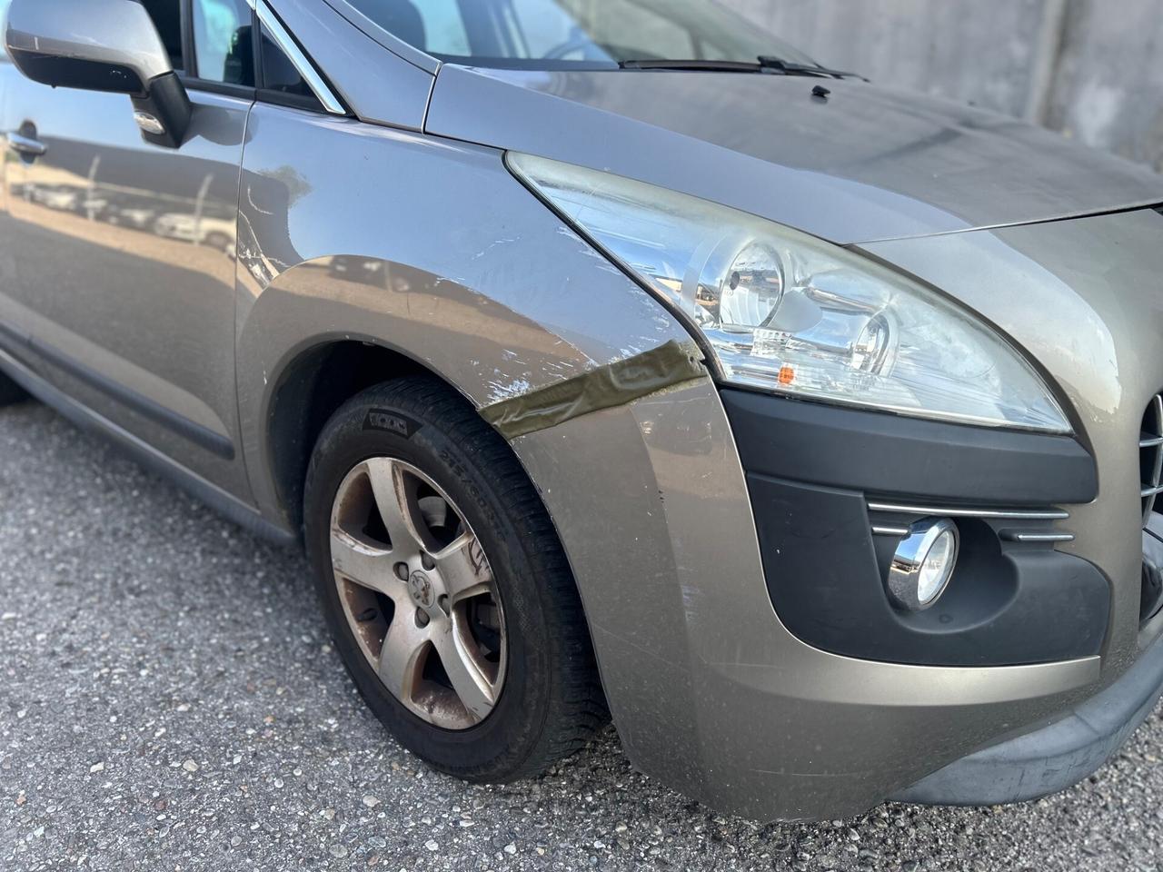 Peugeot 3008 1.6 HDi 110CV cambio AUTO