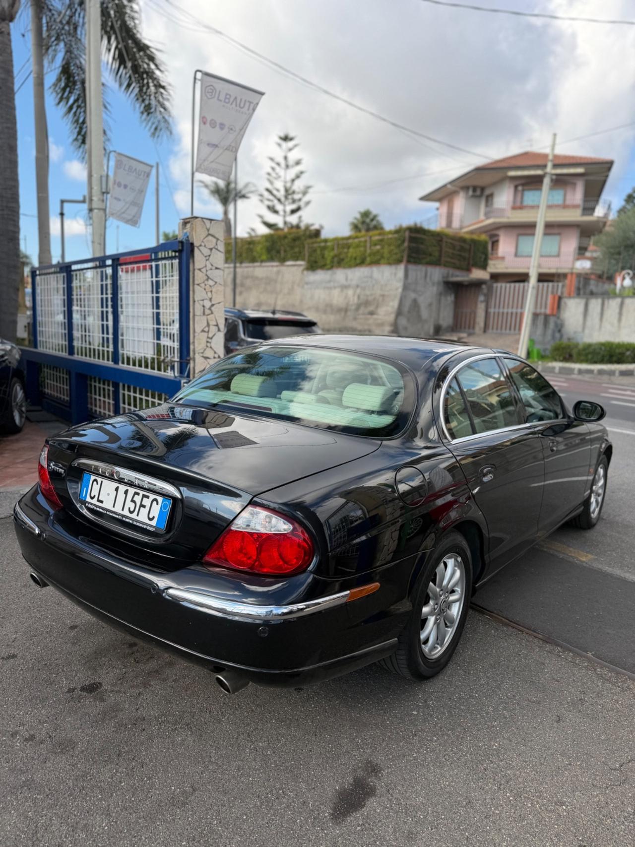 Jaguar S-Type 2.5 V6 cat Executive