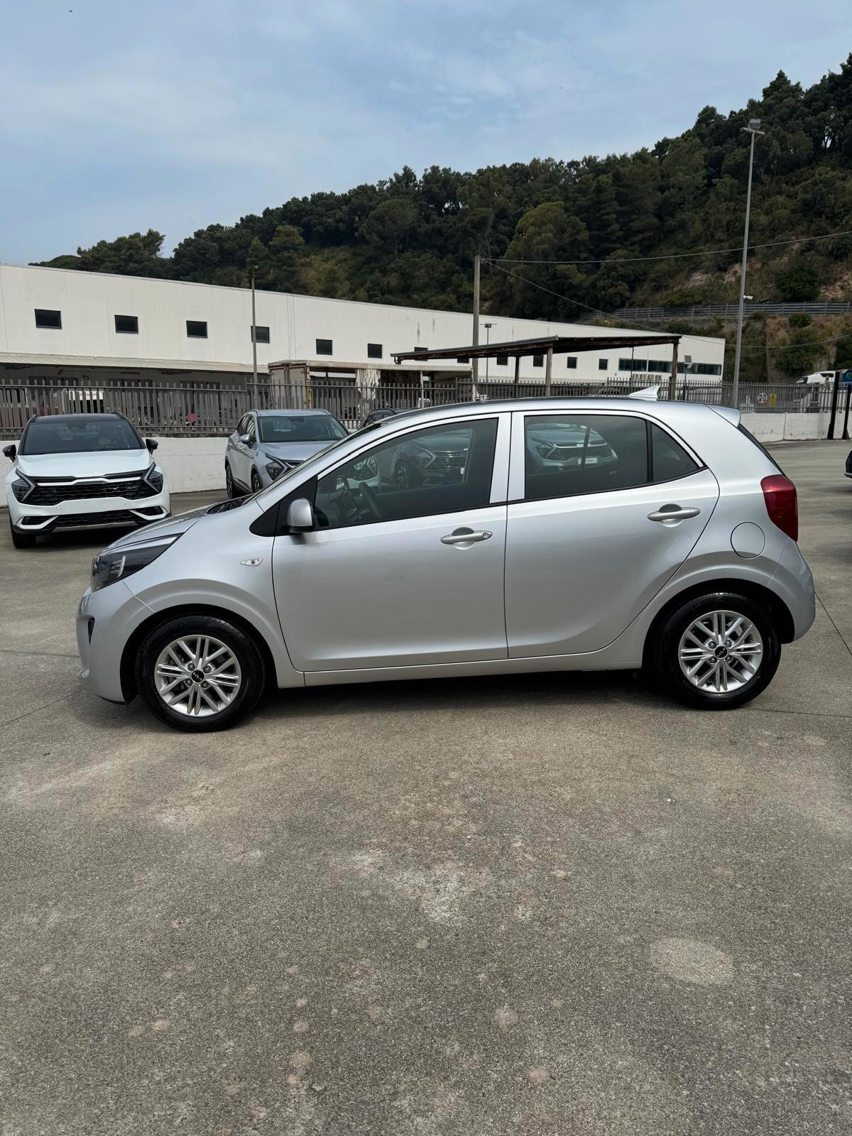 Kia Picanto 1.0 12V 5 porte Urban Techno