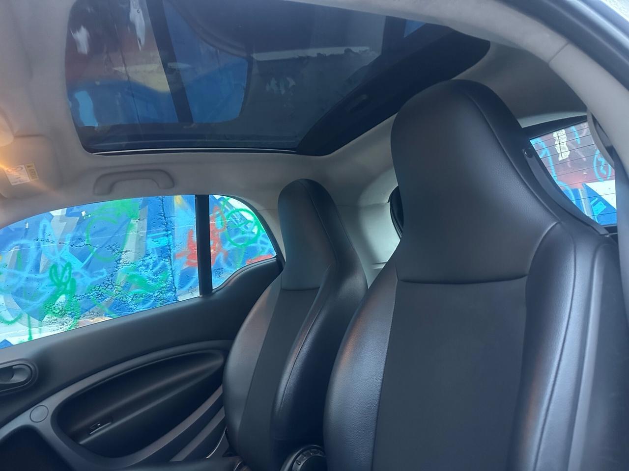 SMART FORTWO AUT+NAVI+TETTO+PELLE