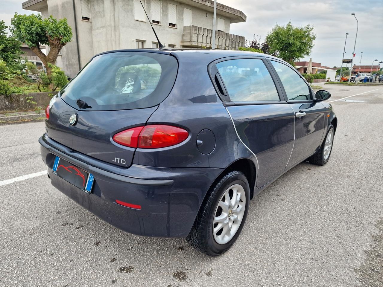 Alfa Romeo 147 1.9 JTD 16V ok Neopatentati