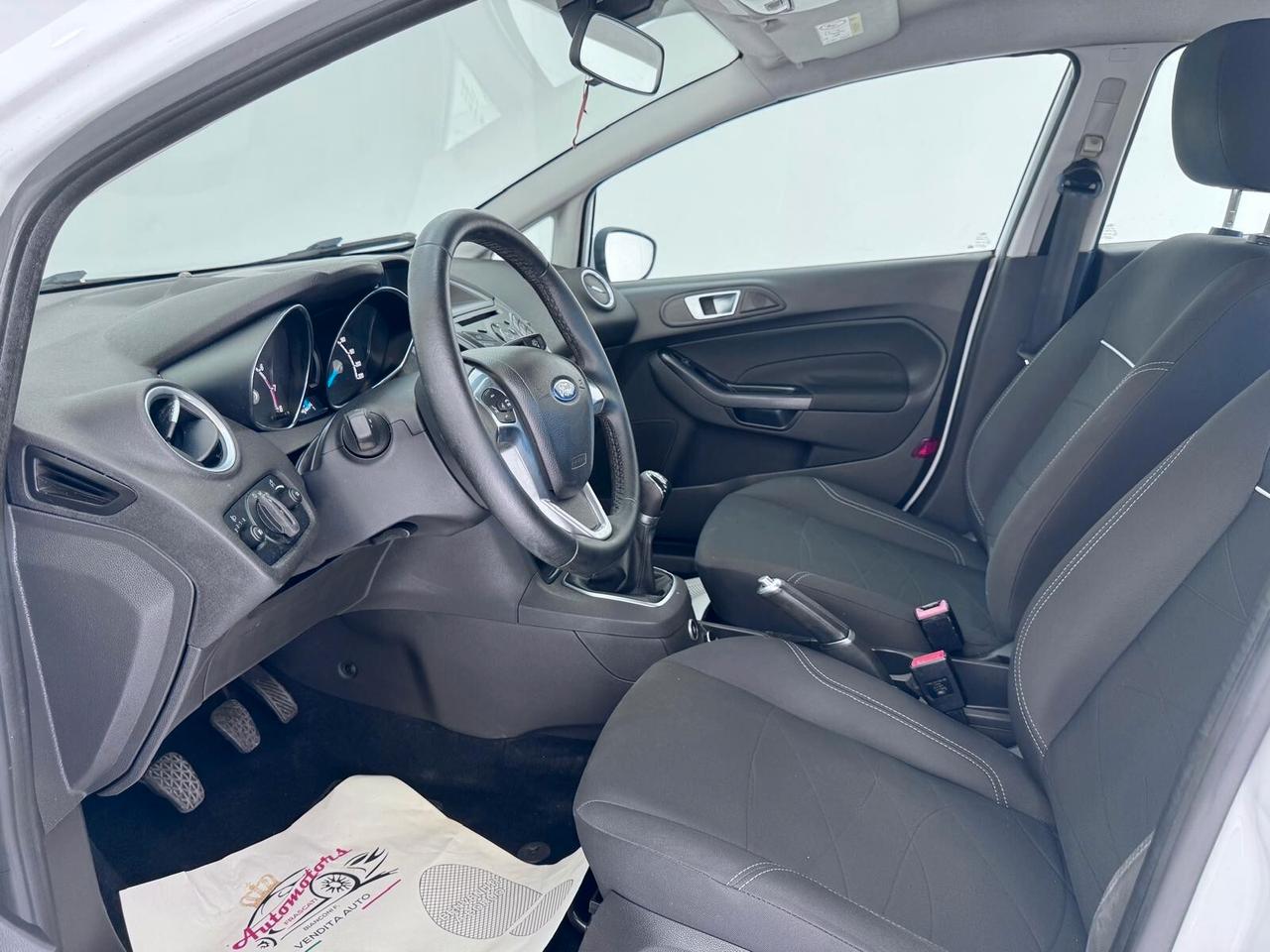 Ford Fiesta 1.4 5p. Bz.- GPL Titanium-AUTO-2016-GARANTITA