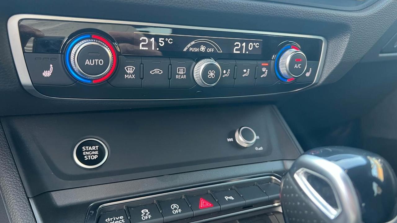 Audi Q3 SPB 35 TDI S tronic S line edition Identity Black