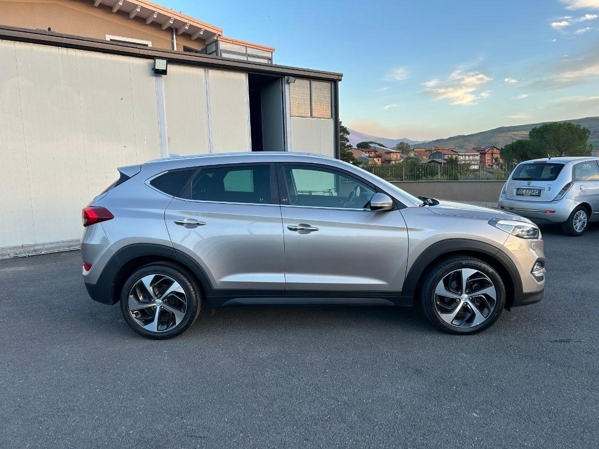 HYUNDAI - Tucson - 1.7 CRDi Sound Edition