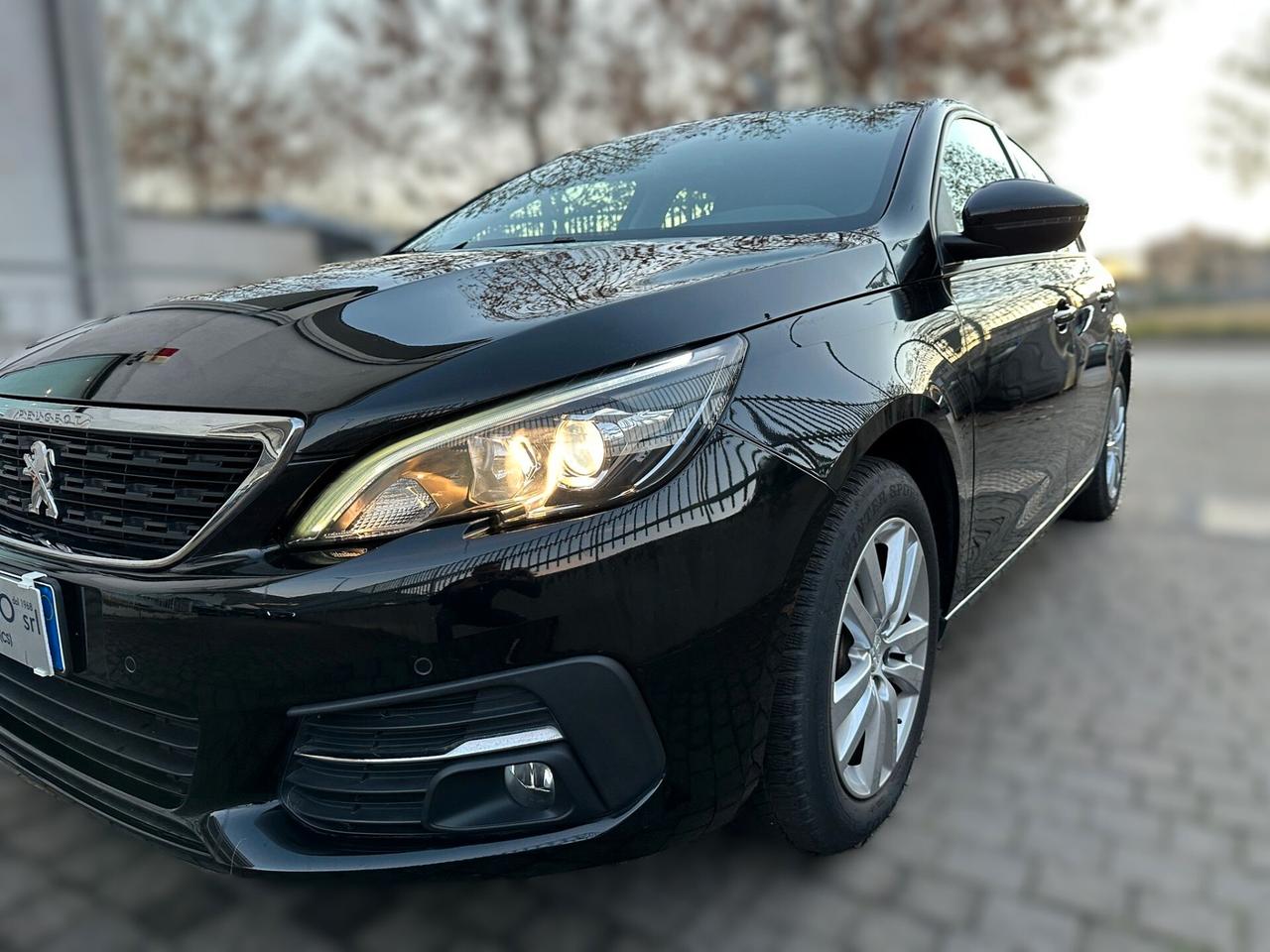 Peugeot 308 BlueHDi 130 S&S EAT8 Active Business
