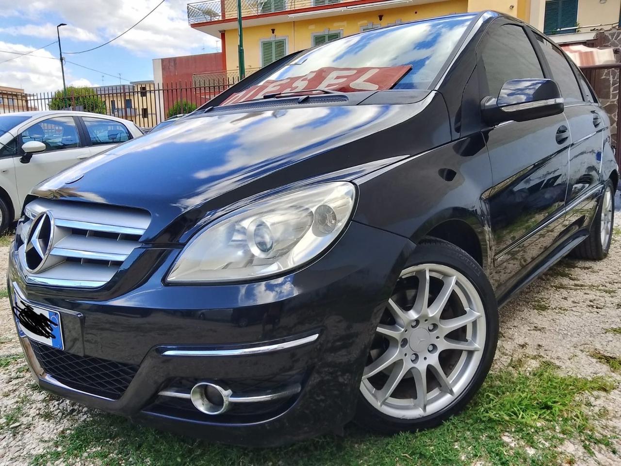 Mercedes-benz B 200 ANNO 2010