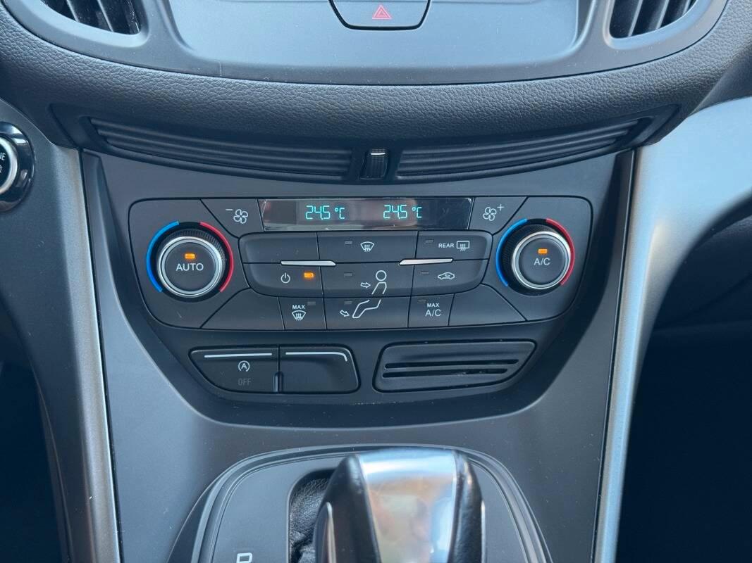 Ford Kuga 1.5 tdci Titanium s&s 2wd 120cv powershift