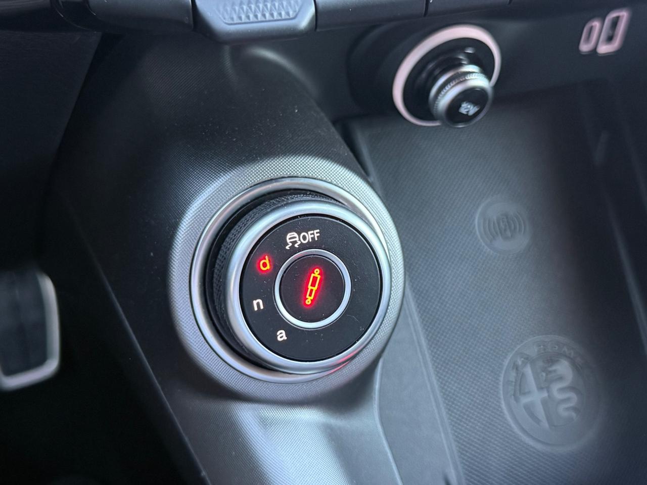 Alfa Romeo Tonale 1.3 Phev Veloce Q4 280cv at6 PARI AL NUOVO!