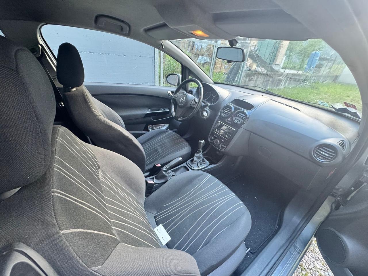 Opel Corsa 1.2 3 porte Elective NEOPATENTATI