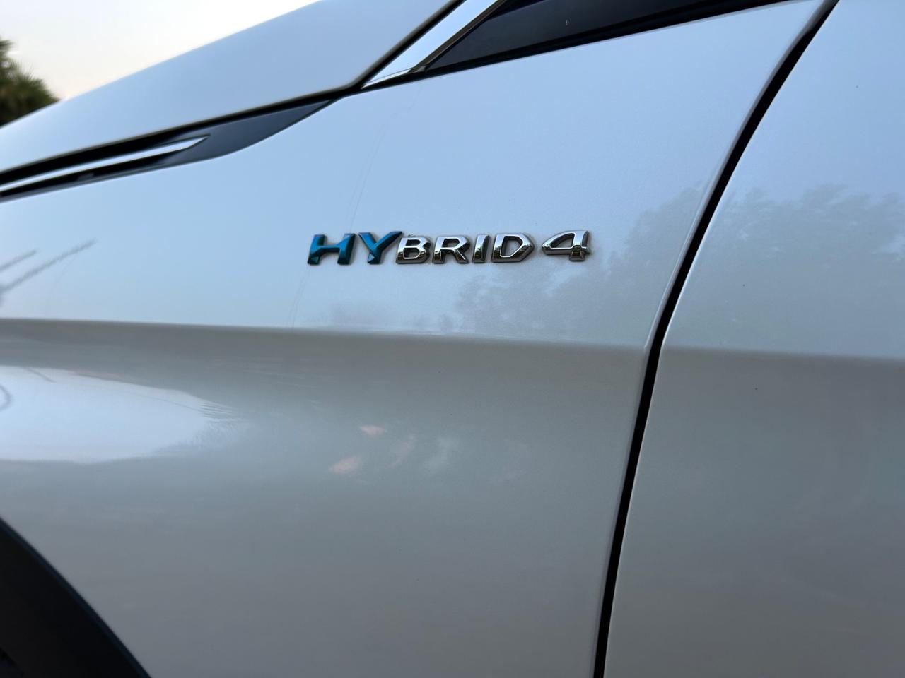Peugeot 3008 Hybrid4 300 e-EAT8 GT
